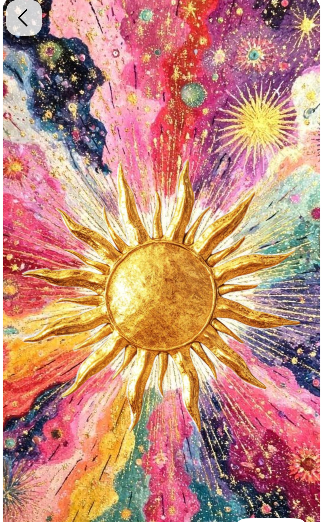 Ilustración de un sol dorado estallando sobre un cielo cósmico tie-dye en acuarela con estrellas doradas
